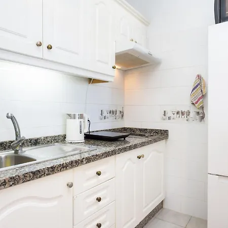 Apartman With At 50 Meters, Swimming Pool And Wonderful Oceansunset View
