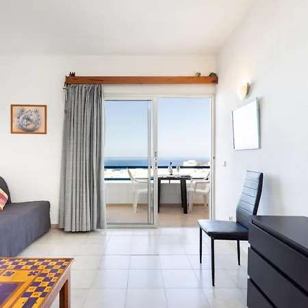 With At 50 Meters, Swimming Pool And Wonderful Oceansunset View Apartamento