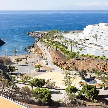 With At 50 Meters, Swimming Pool And Wonderful Oceansunset View Lejlighed
