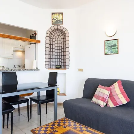 With At 50 Meters, Swimming Pool And Wonderful Oceansunset View Apartamento *