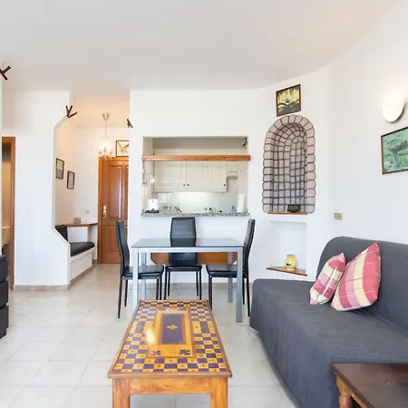 With At 50 Meters, Swimming Pool And Wonderful Oceansunset View Apartamento Costa Adeje (Tenerife)