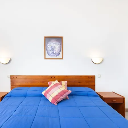 Apartamento With At 50 Meters, Swimming Pool And Wonderful Oceansunset View *